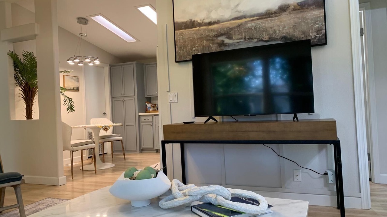 Photo of Livingroom in Alamo