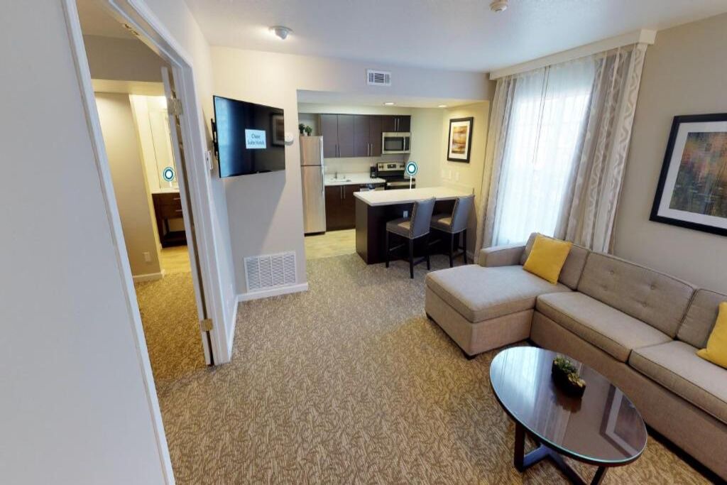 Photo of Livingroom in Newark