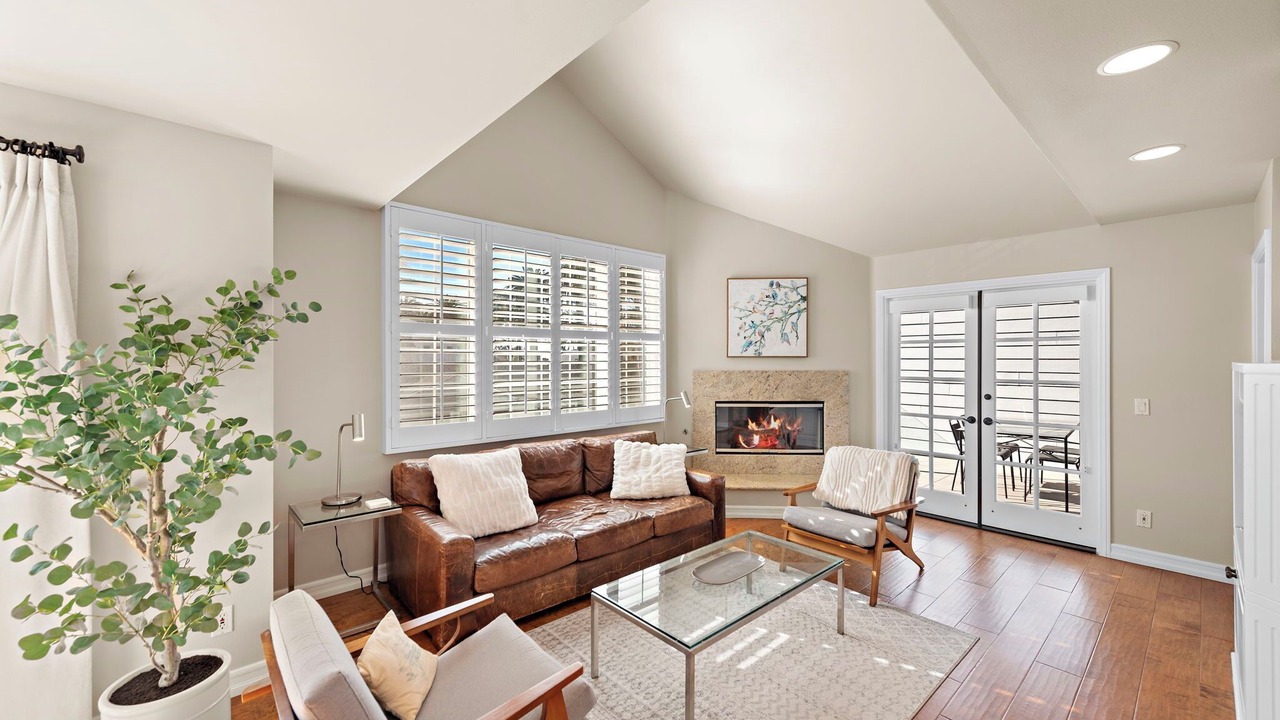 Photo of Livingroom in Corona del Mar