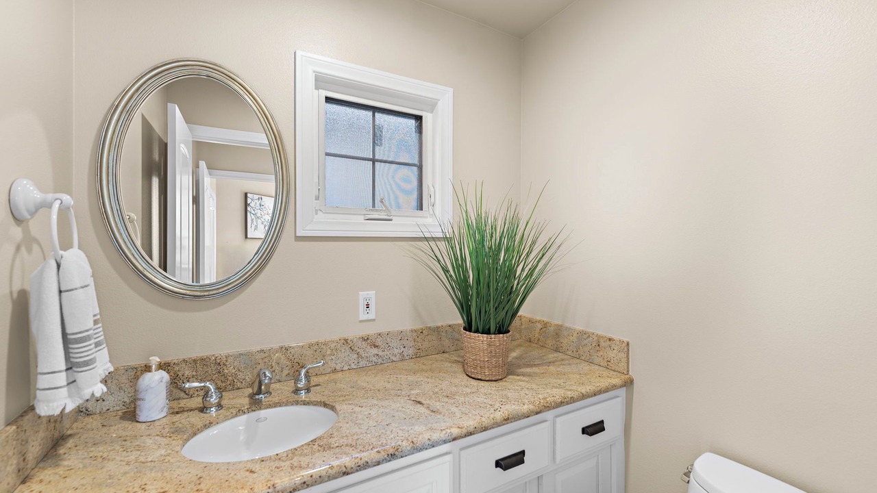 Photo of Bathroom in Corona del Mar