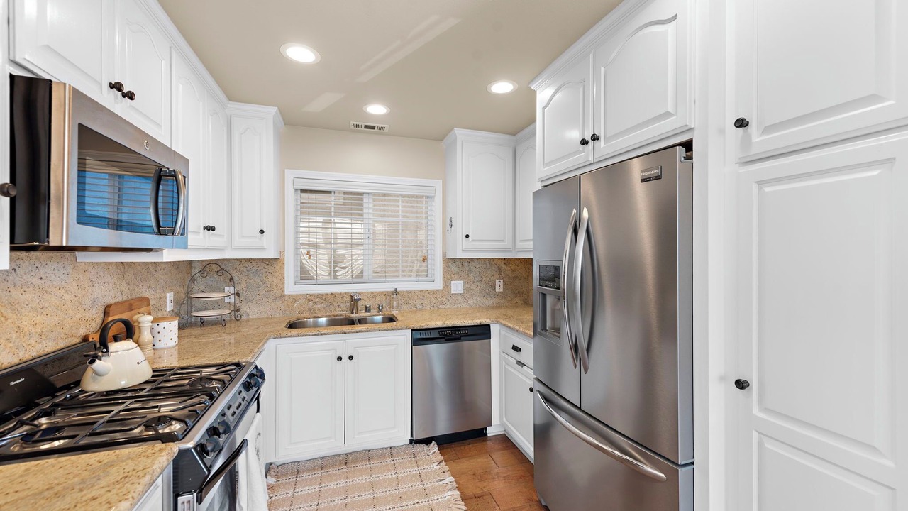 Photo of Kitchen in Corona del Mar