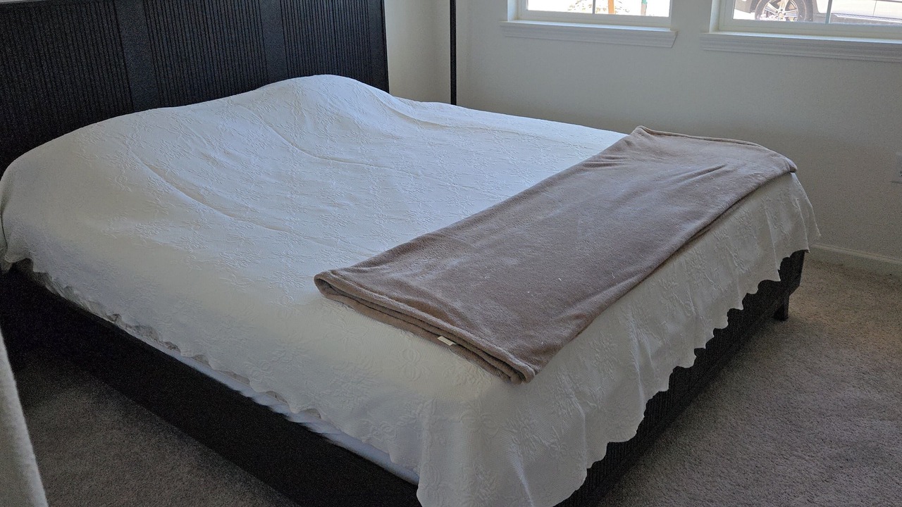 Photo of Bedroom in Hollister