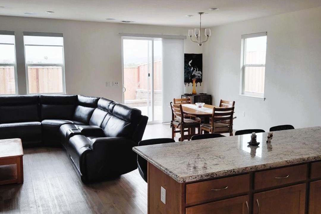 Photo of Livingroom in Hollister