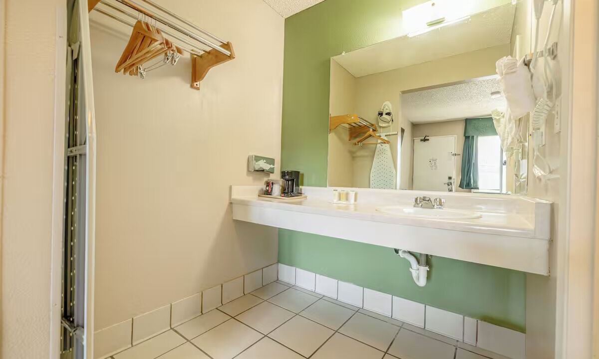Photo of Bathroom in Barstow