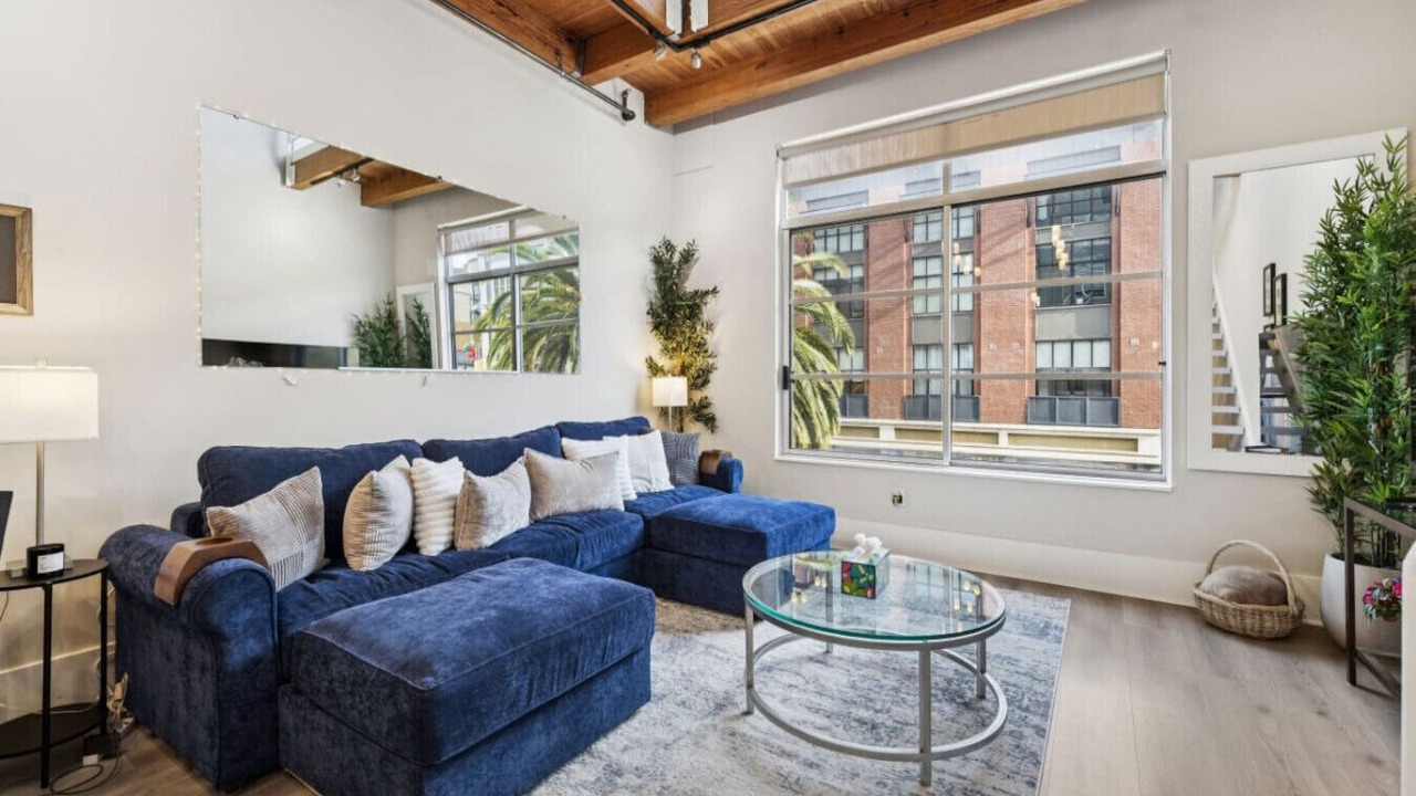 Photo of Livingroom in San Jose