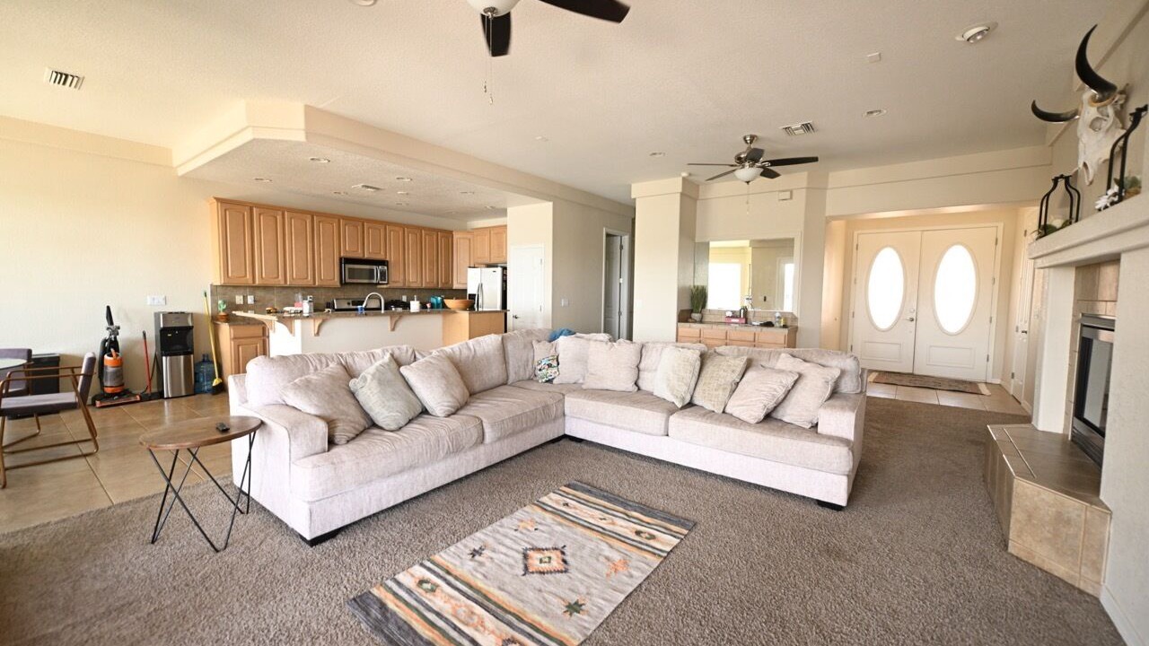 Photo of Livingroom in Mohave Valley