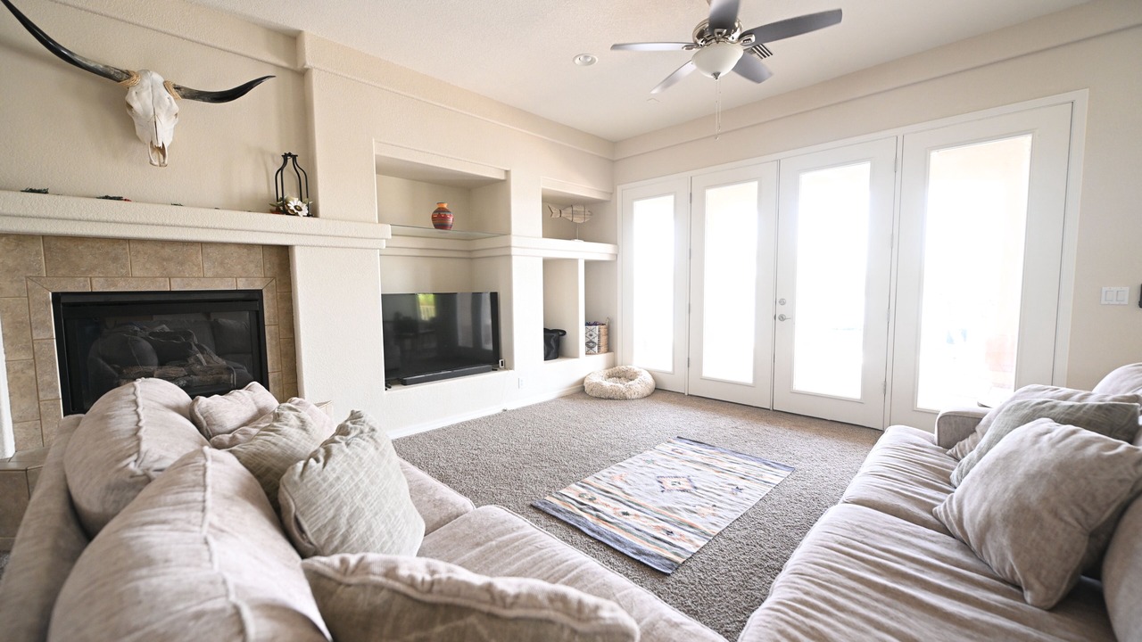 Photo of Livingroom in Mohave Valley