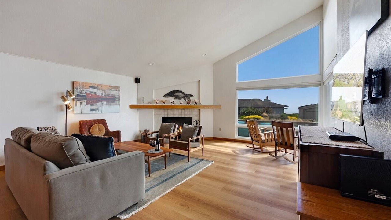 Photo of Livingroom in Bodega Bay