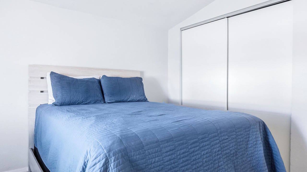Photo of Bedroom in Holiday Shores