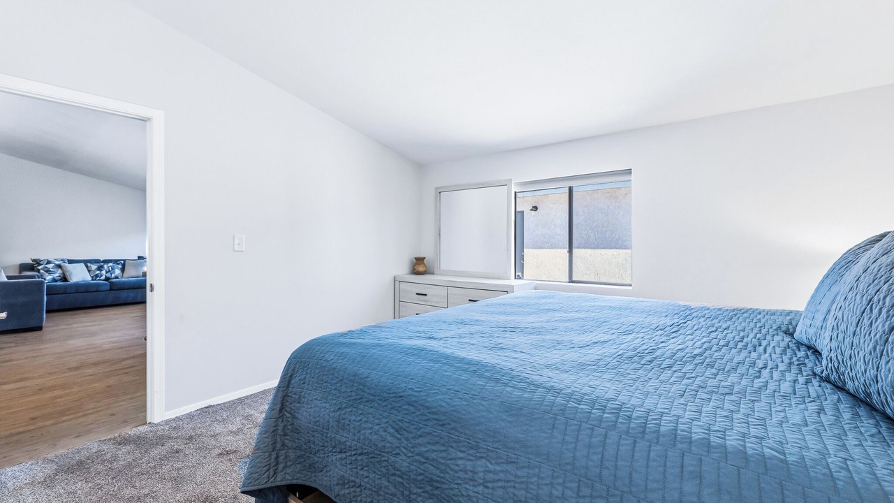 Photo of Bedroom in Holiday Shores
