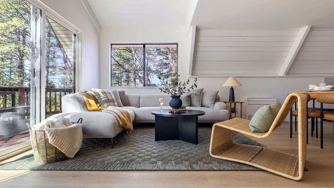 Photo of Livingroom in Munds Park