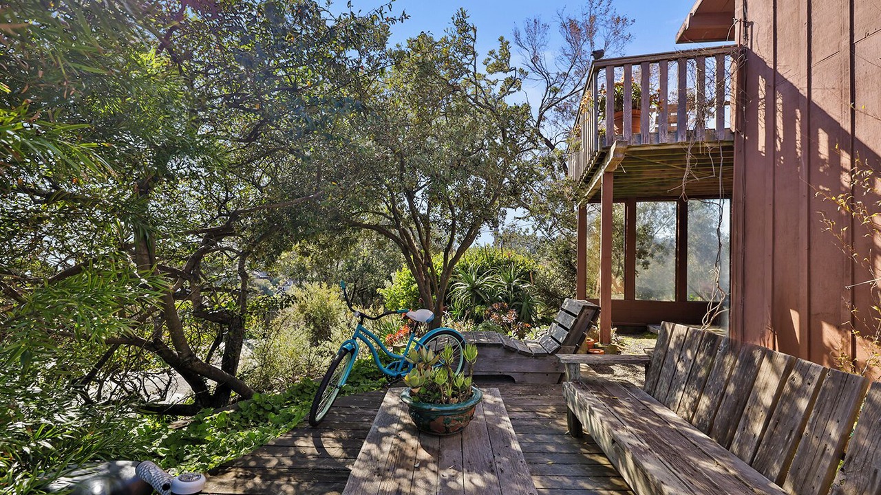 Photo of Patio Balcony in Bolinas