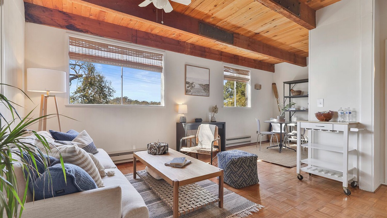 Photo of Livingroom in Bolinas