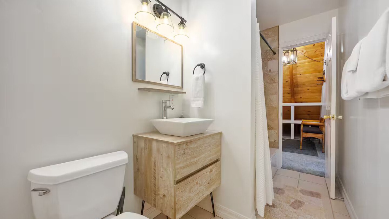 Photo of Bathroom in Pla-Vada Woodlands