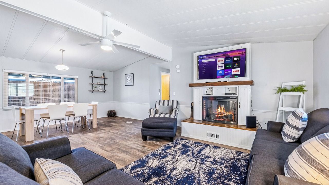 Photo of Livingroom in Holiday Shores