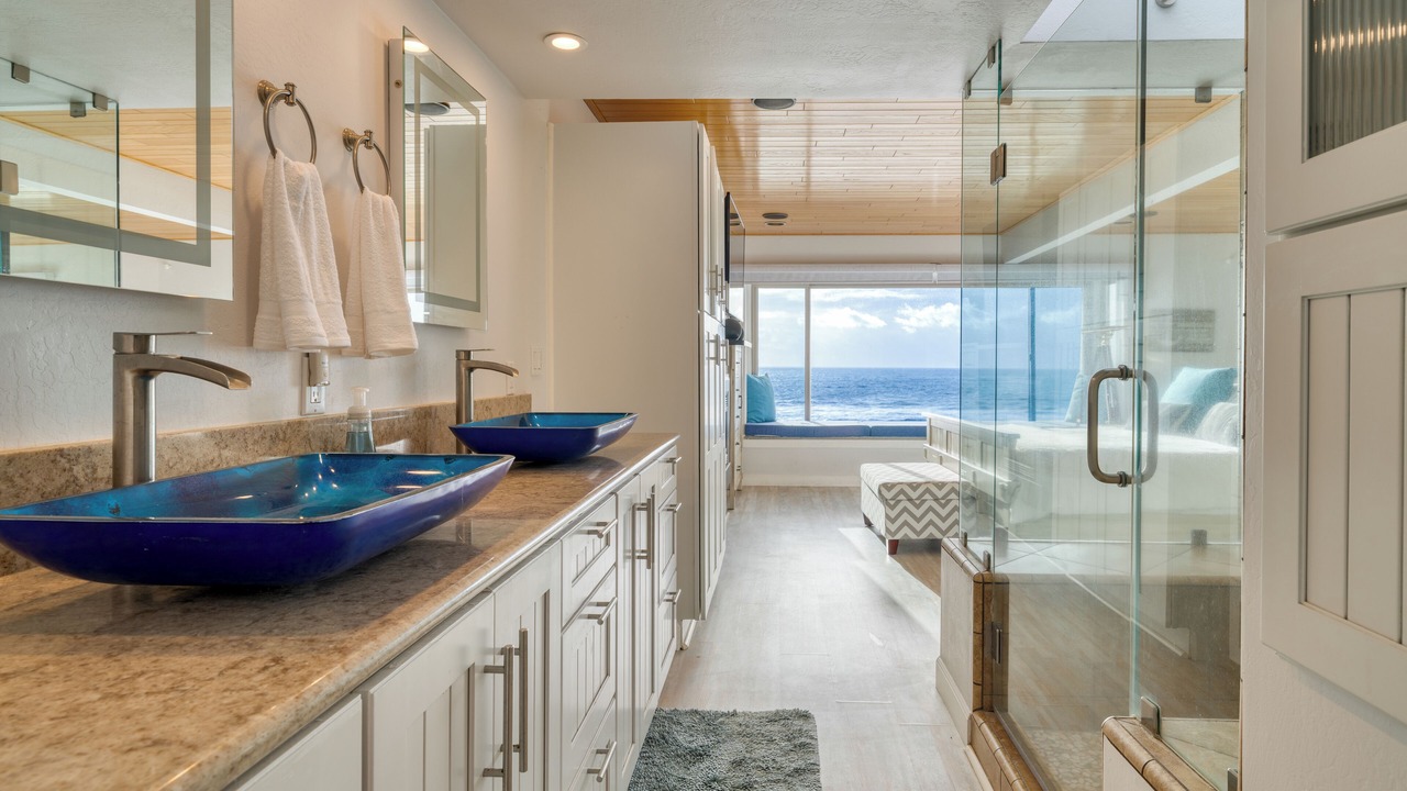 Photo of Bathroom in La Selva Beach