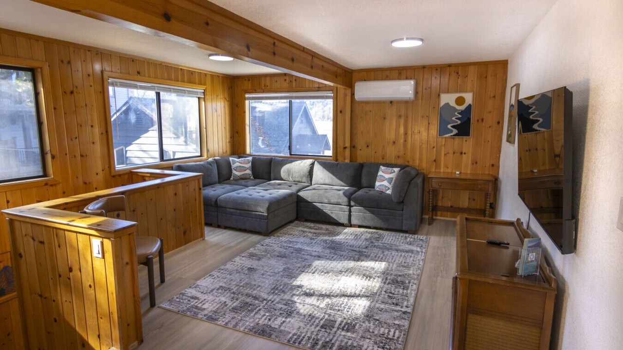 Photo of Bedroom in Bass Lake