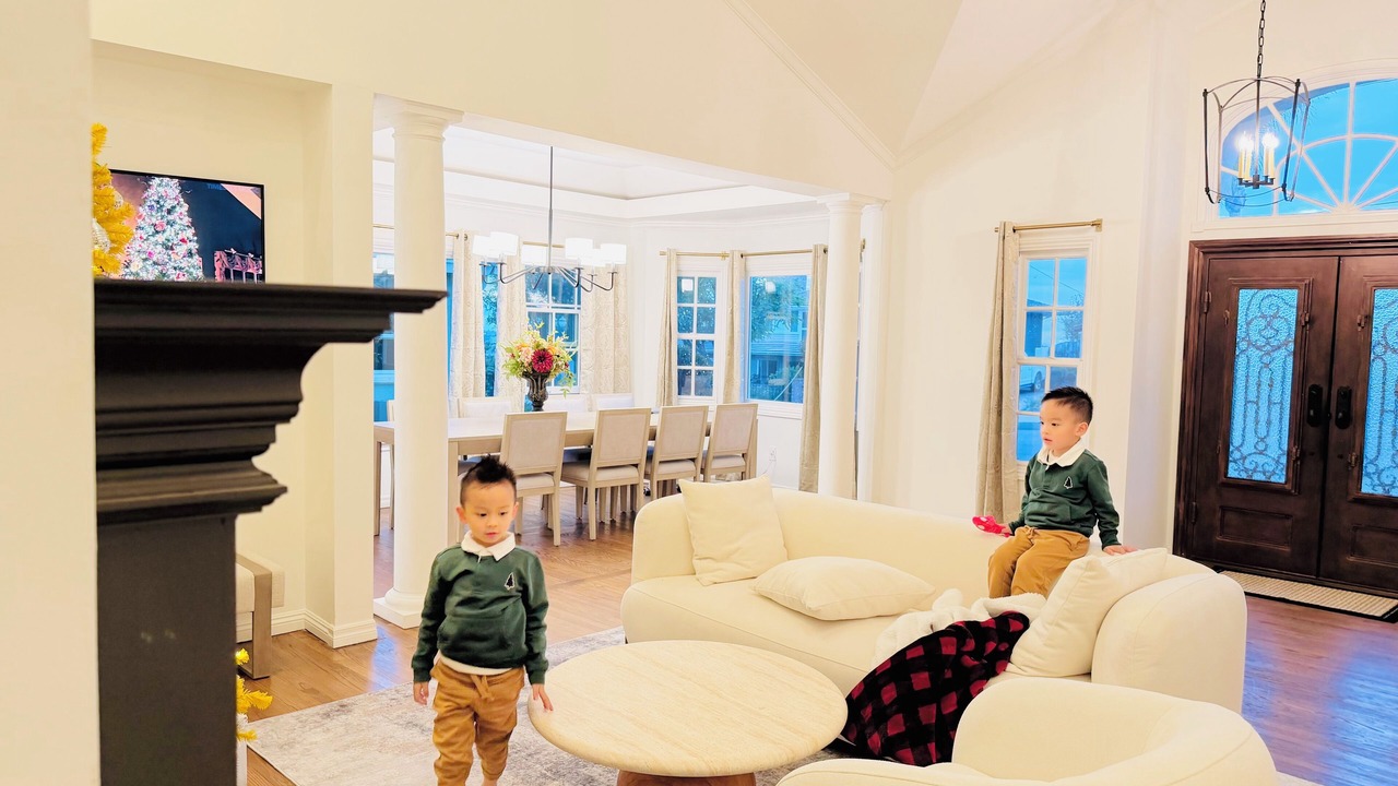Photo of Livingroom in Fullerton