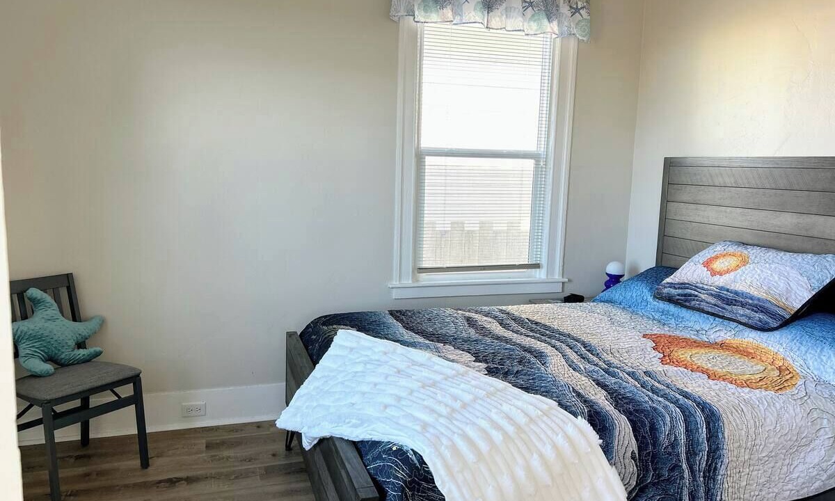 Photo of Bedroom in Eureka