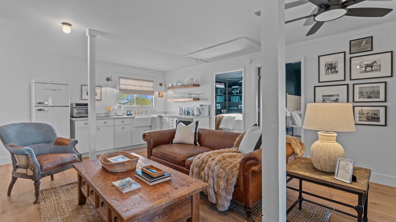 Photo of Livingroom in Wickenburg