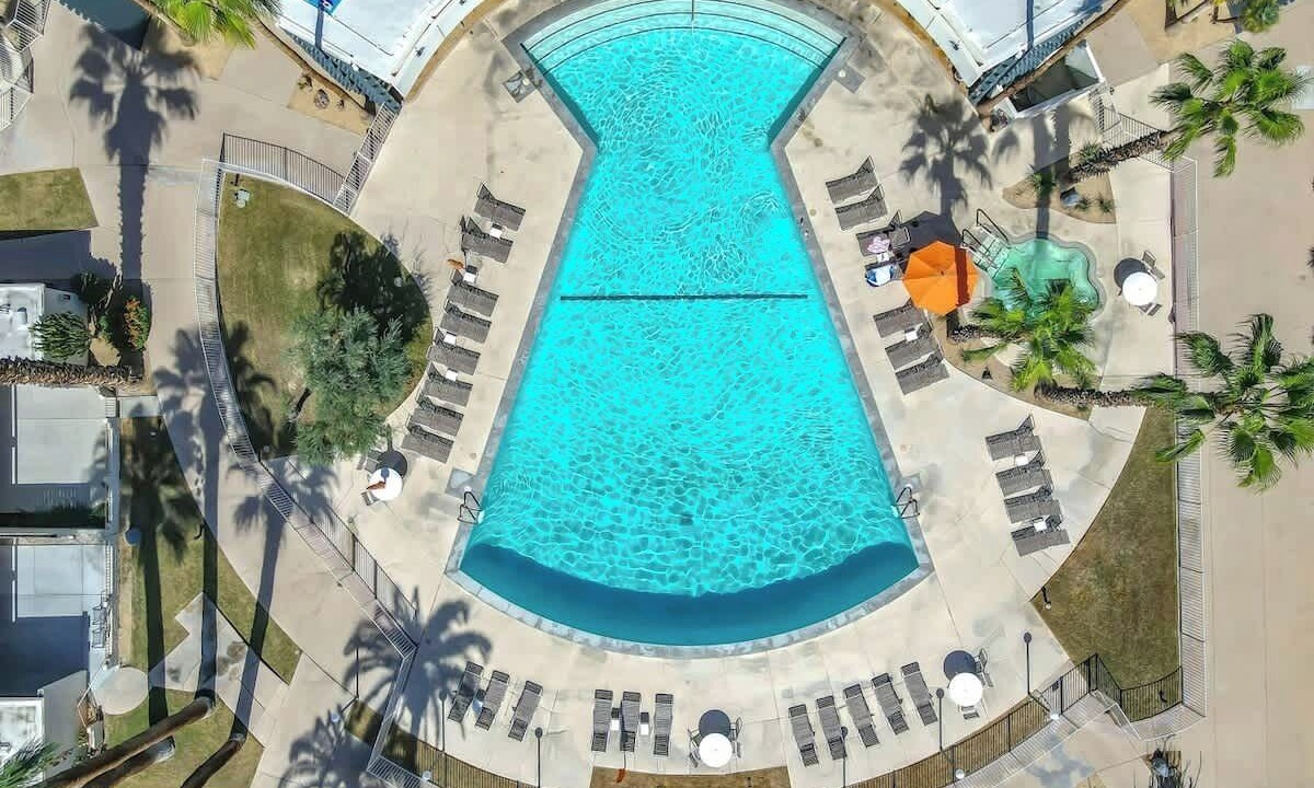 Photo of Others in Twin Palms