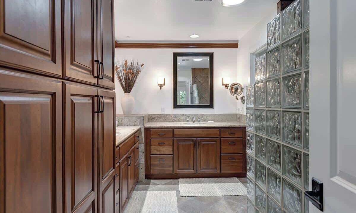 Photo of Bathroom in Palm Desert