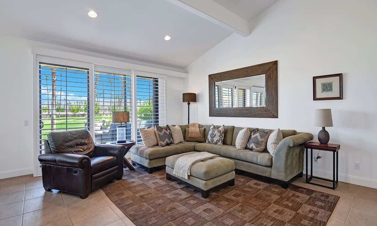 Photo of Livingroom in Palm Desert