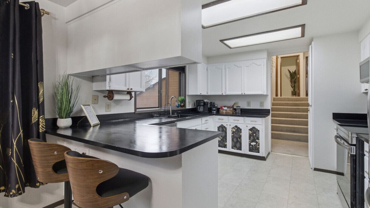 Photo of Kitchen in Roseburg
