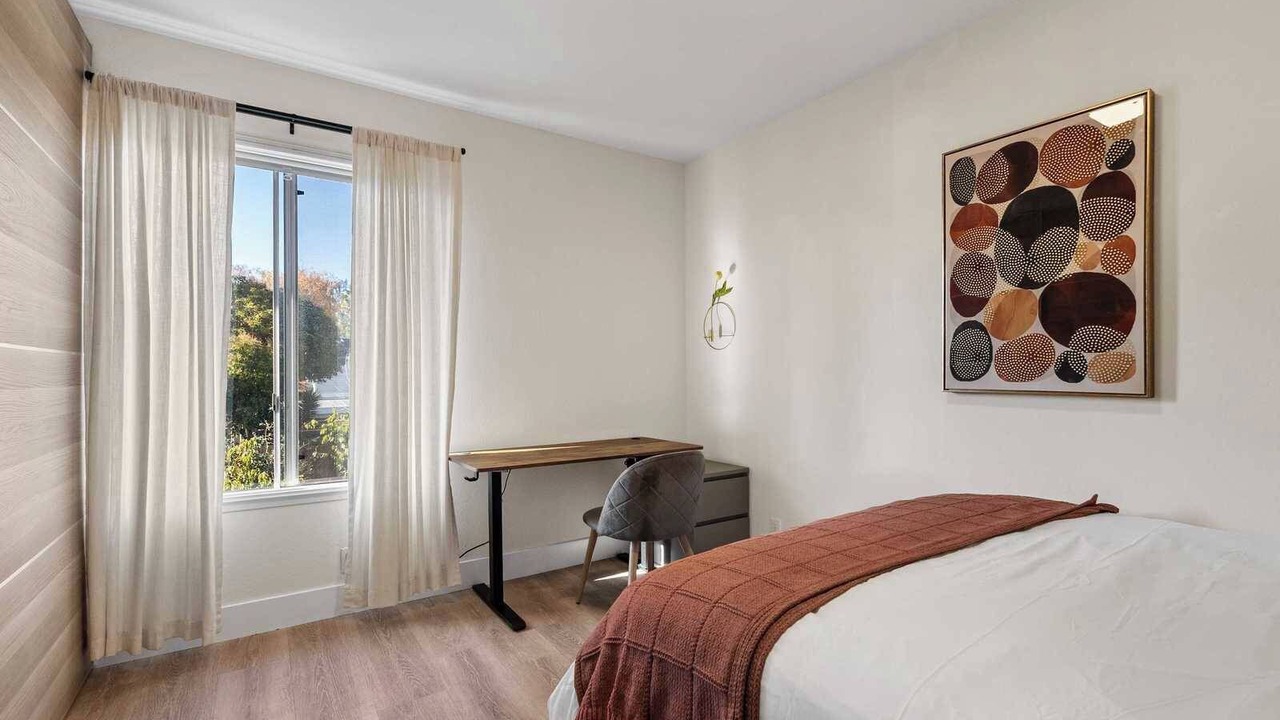 Photo of Bedroom in Redwood City