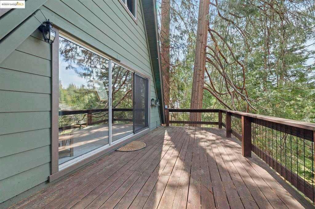 Photo of Patio Balcony in Mi-Wuk Village