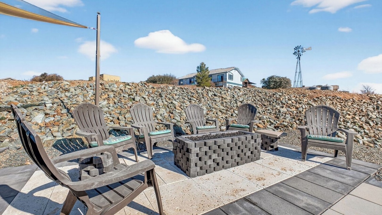 Photo of Patio Balcony in Dewey-Humboldt