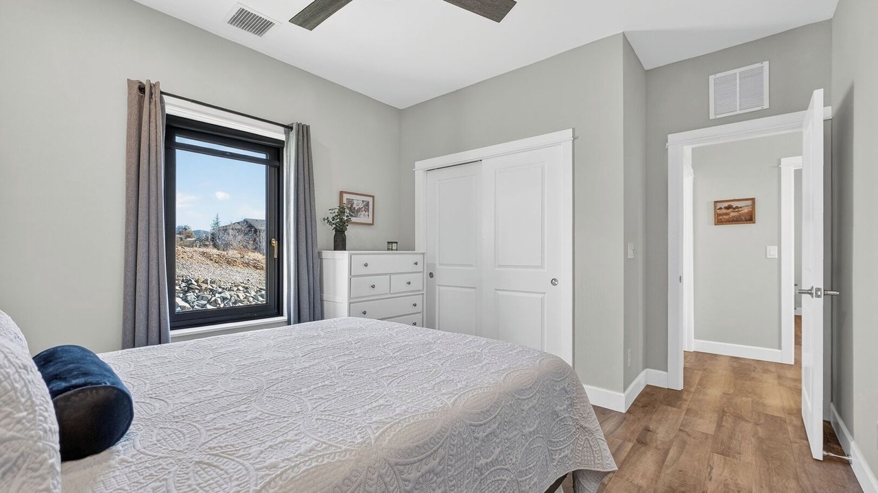 Photo of Bedroom in Dewey-Humboldt