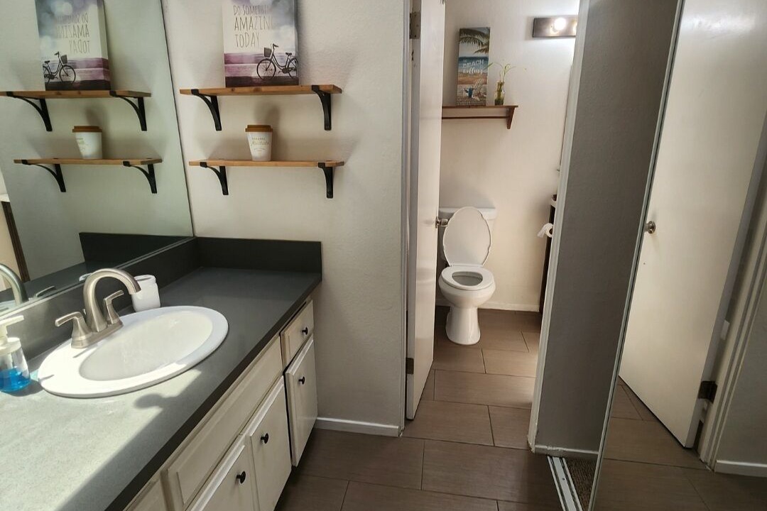 Photo of Bathroom in Harbor
