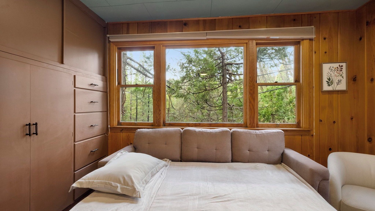 Photo of Bedroom in Twain Harte