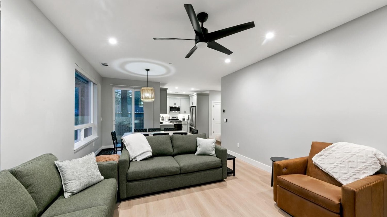 Photo of Livingroom in Sierra Tract