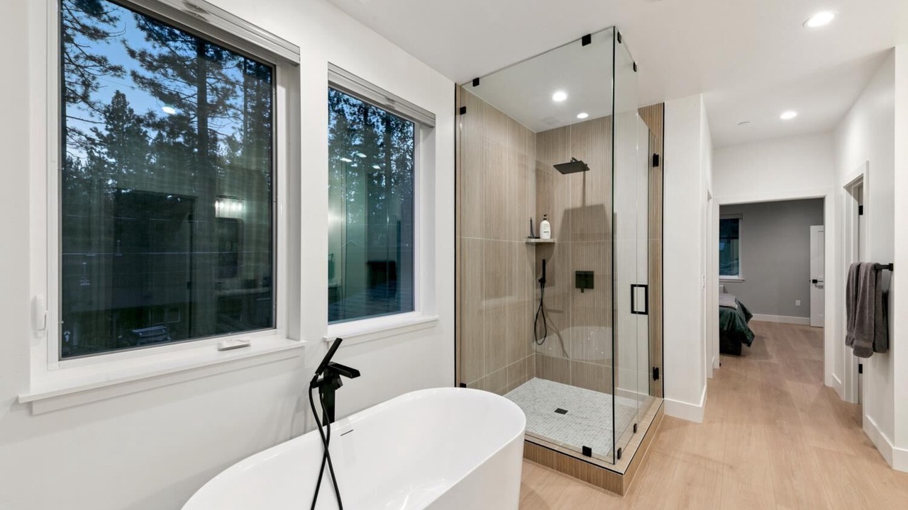 Photo of Bathroom in Sierra Tract