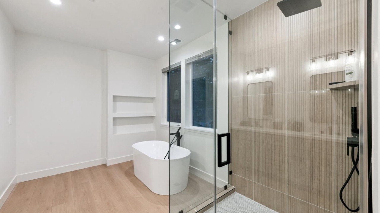 Photo of Bathroom in Sierra Tract