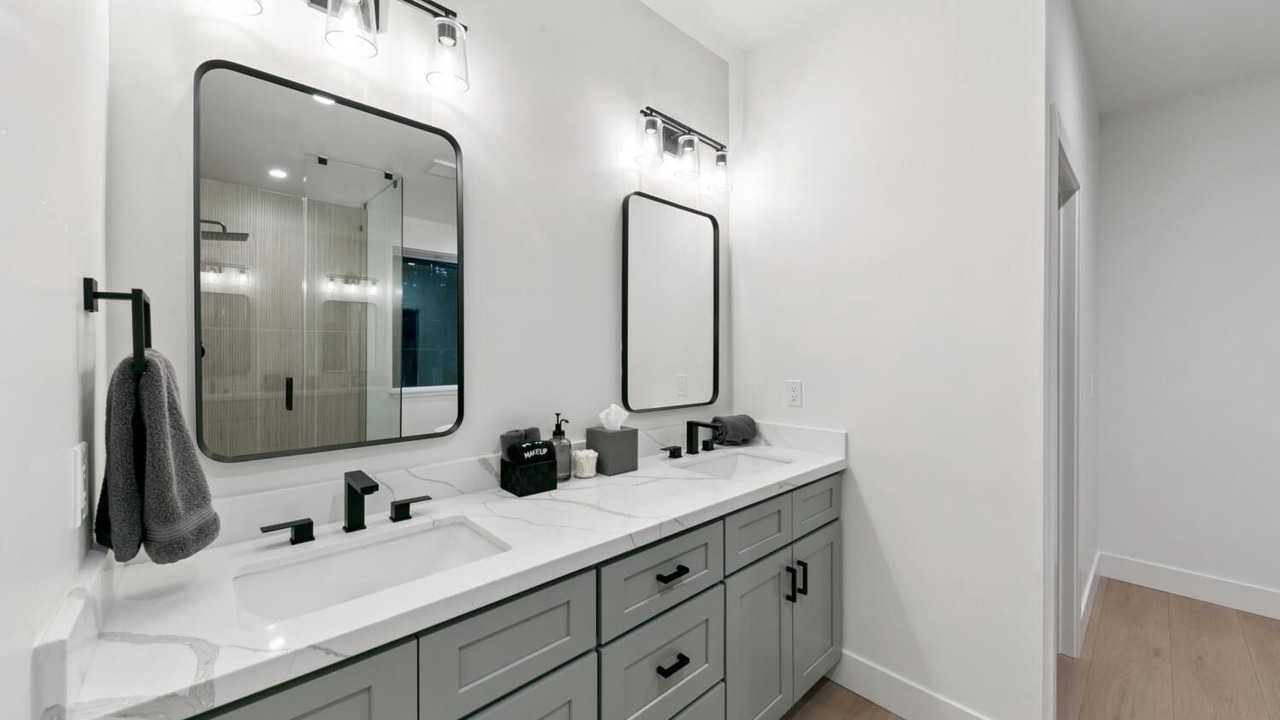 Photo of Bathroom in Sierra Tract