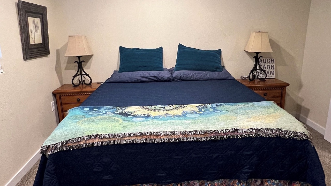 Photo of Bedroom in Clearlake Park