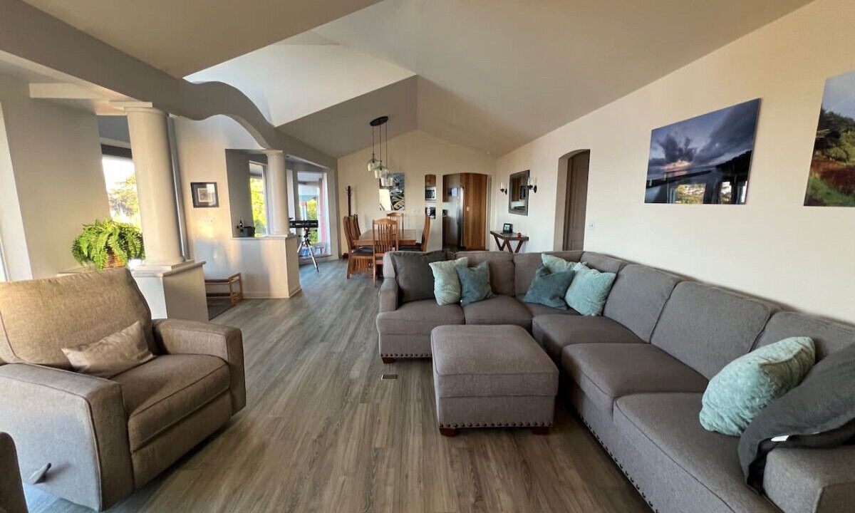 Photo of Livingroom in Gualala