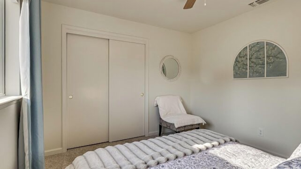Photo of Bedroom in Yosemite Lakes
