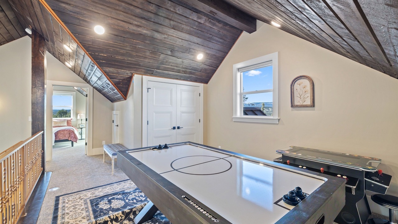 Photo of Bedroom in Orderville