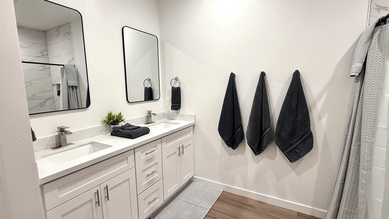 Photo of Bathroom in Greenehaven