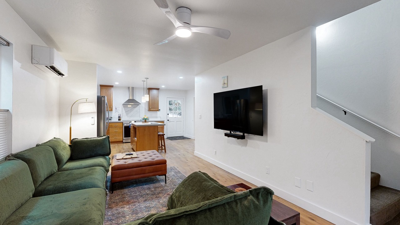 Photo of Livingroom in Jacoby Creek