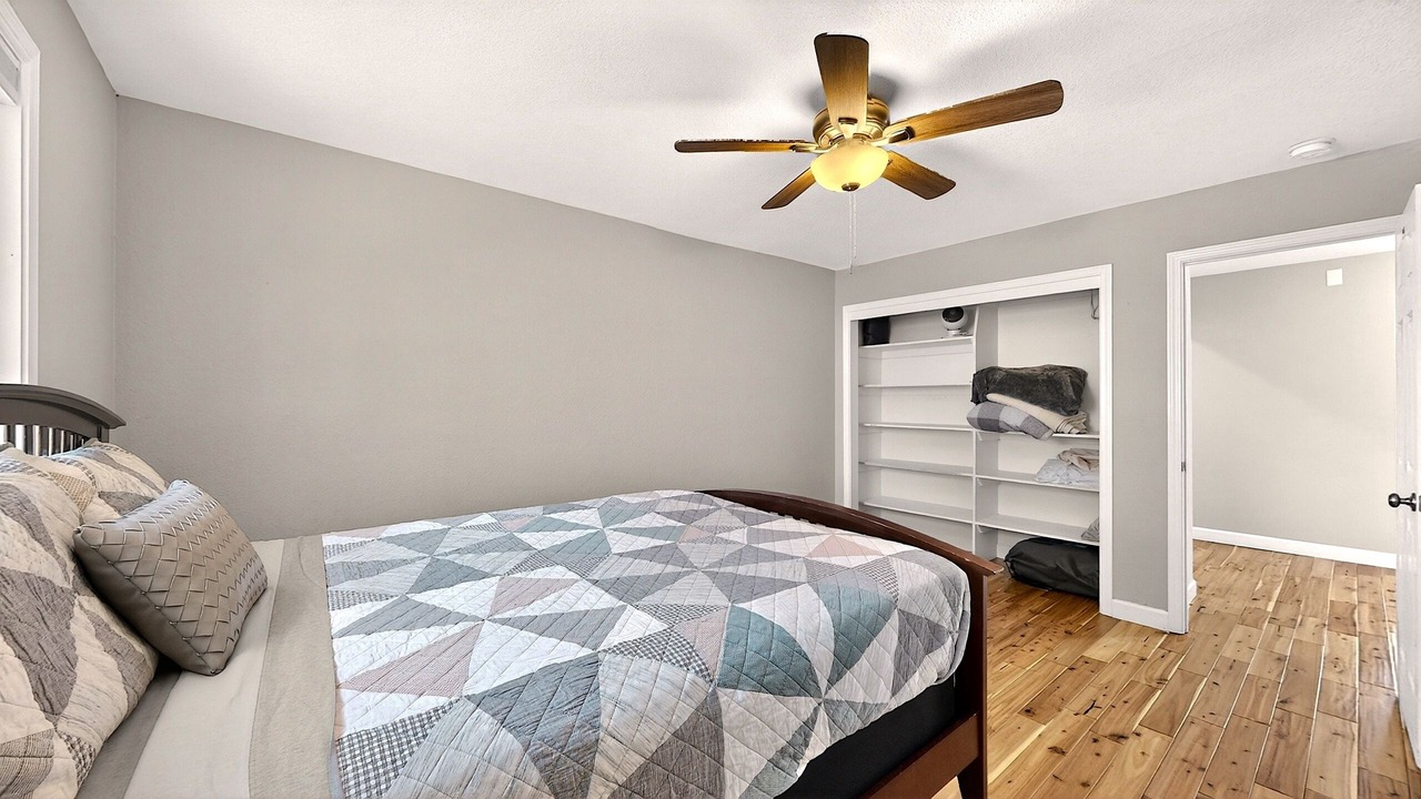 Photo of Bedroom in Coulterville