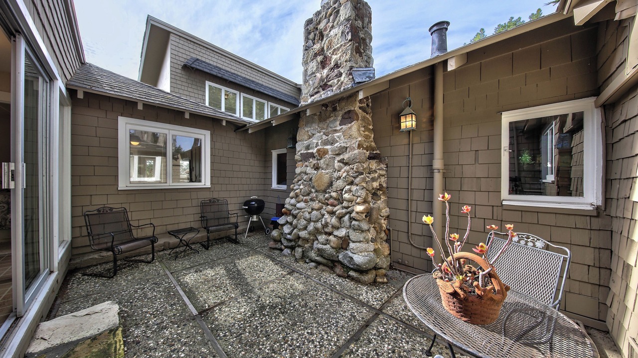 Photo of Patio Balcony in Carmel Point