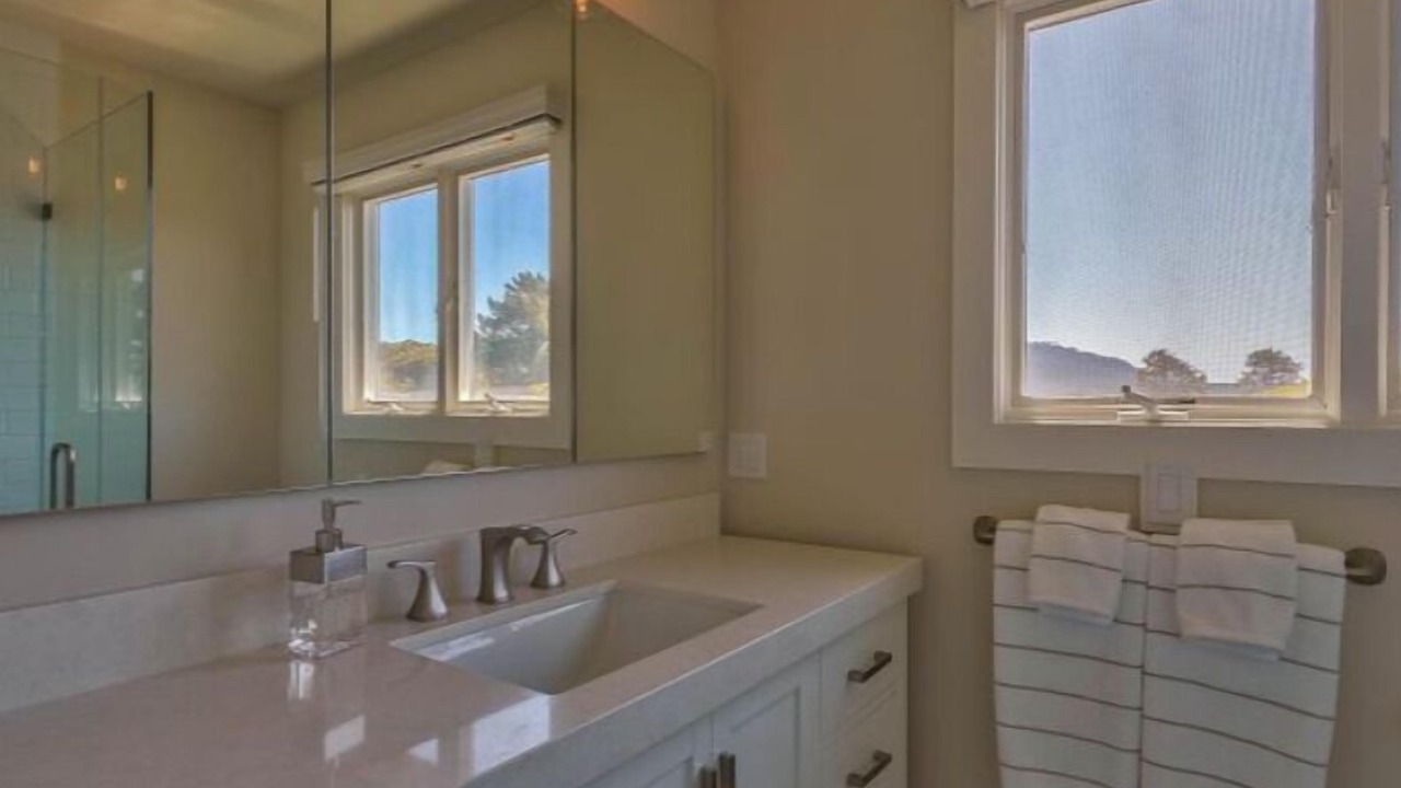 Photo of Bathroom in Carmel Point