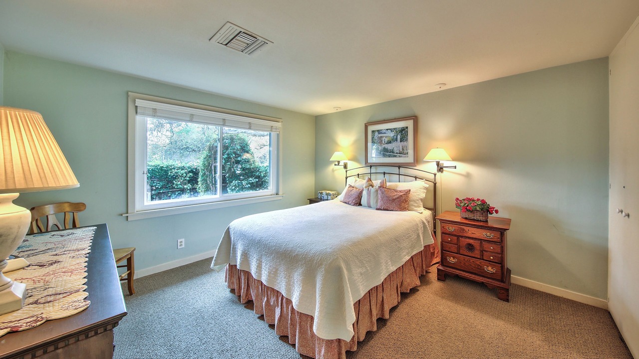 Photo of Bedroom in Carmel Point