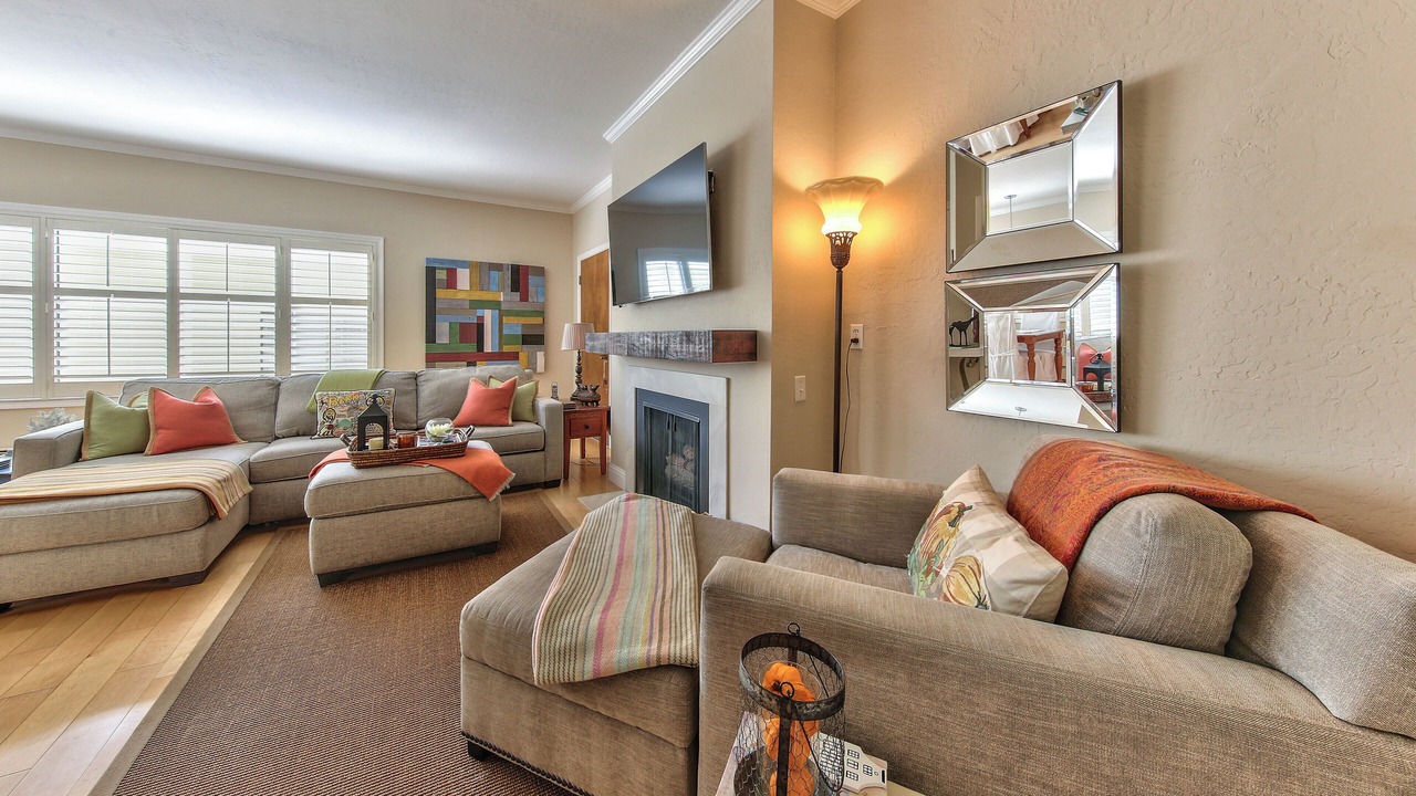 Photo of Livingroom in Northwest Carmel