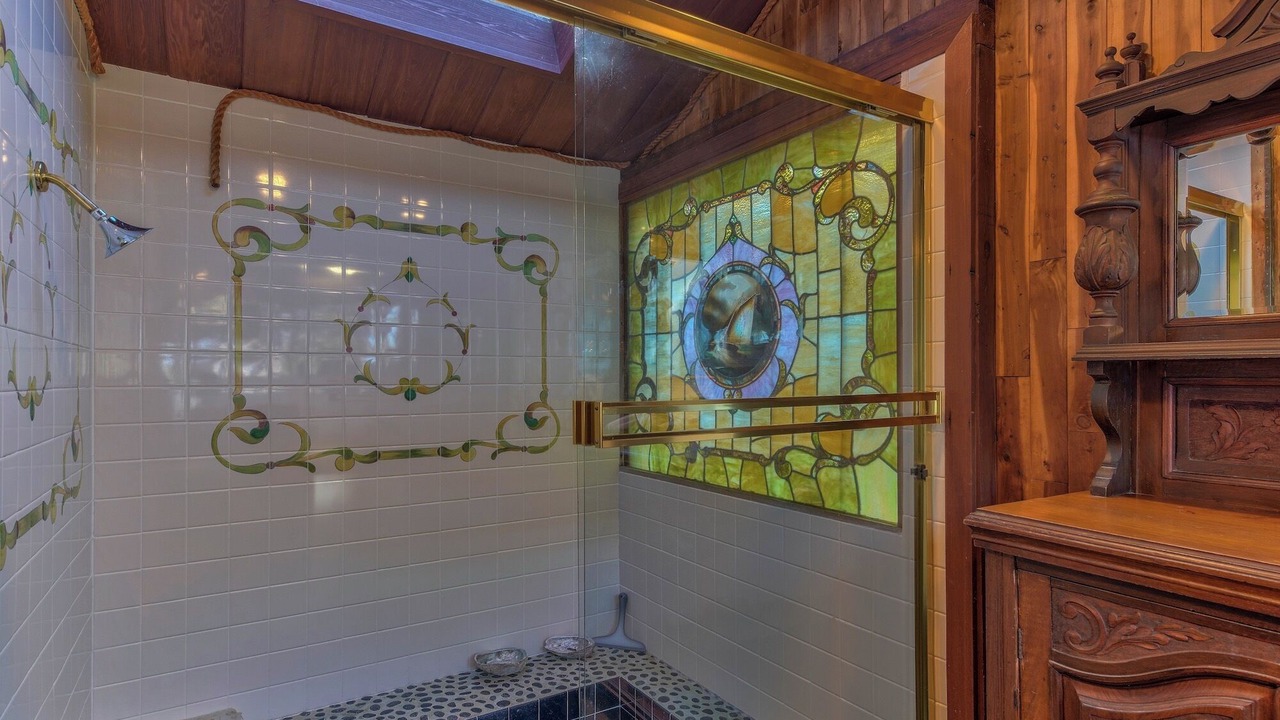 Photo of Bathroom in Carmel Point
